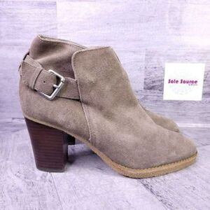 GAP Lucy Suede Buckle Strap Gum Sole Heeled Ankle Boot Brown Women's sz 9